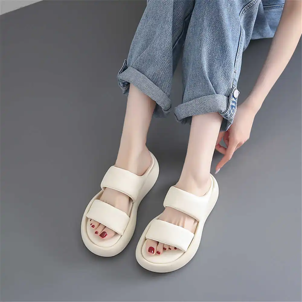 Size 39 Strips Summer Shoes Sa - Aquatic Sports Name ulasan dan harga